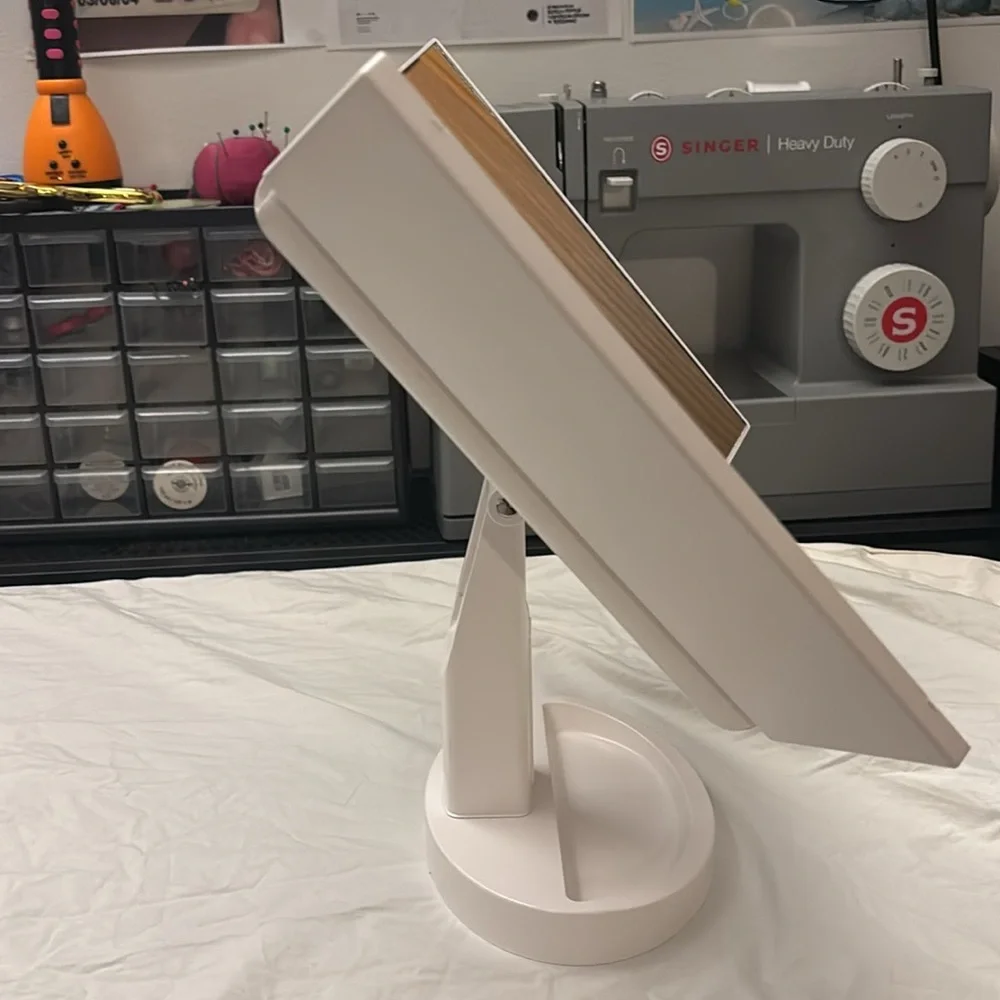 light up foldable vanity light DORM ESSENTIAL